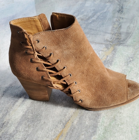 Lucky Brand tan suede booties - Picture 2 of 4